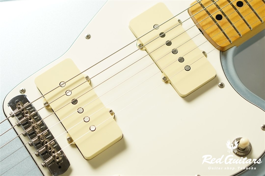 Model JM. Glassy #093 - Ice Blue Metallic